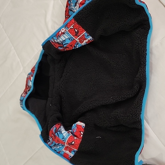 Marvel spider man kids 2T jacket for boy or girl - Picture 6 of 6